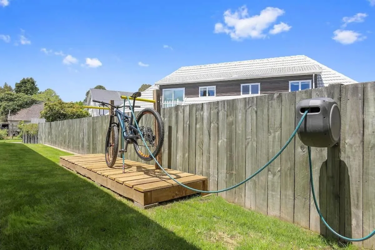 Holiday home All Together Two Houses With Spa Pool Rotorua