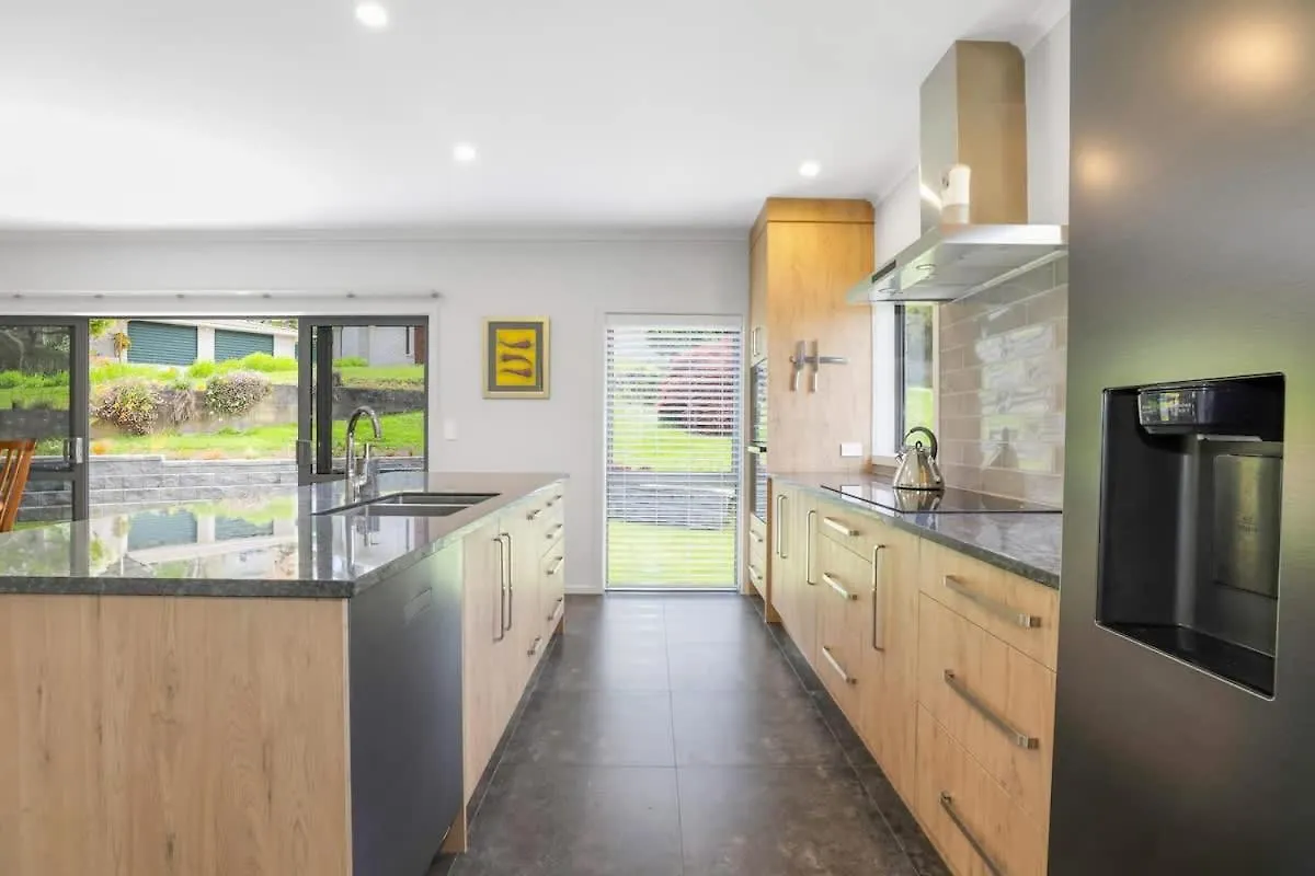 Holiday home All Together Two Houses With Spa Pool Rotorua